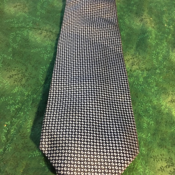 Tie - Picture 1 of 4
